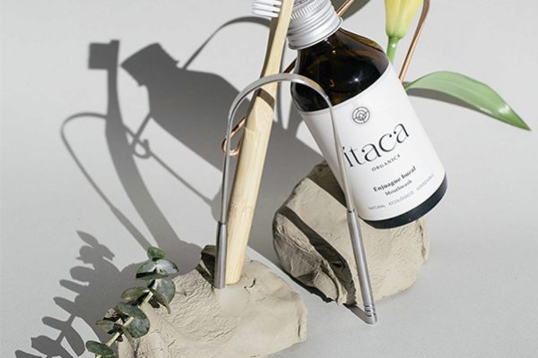 ÍTACA ORGANICS. Lanza la primera pasta de dientes ecológica con CBD