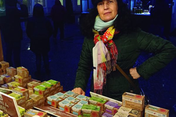 JABÓN ZORRO D’AVI/Avelina Cuñado: “En BioCultura hemos presentado un jabón en escamas para lavadora, biodegradable y compostable”
